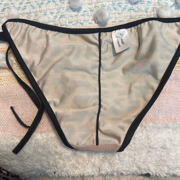 Leopard Scrunch Back Side Tie Bikini Bottoms M - Picture 5 of 7